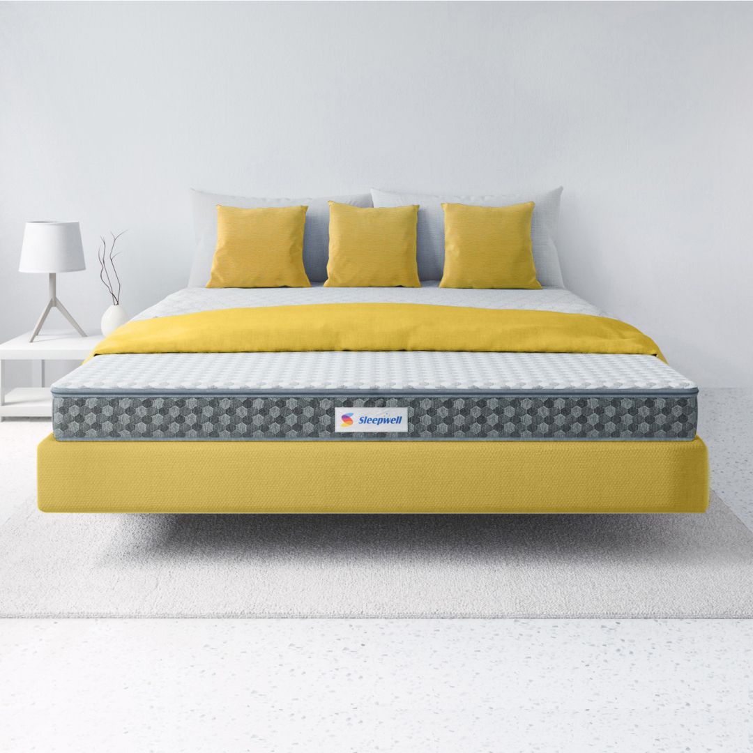 Sleepwell Stargold - Profiled Resitec Foam | 4-inch King Bed Size | Medium Firm | Anti Sag Tech Mattress (Grey, 72x70x4)